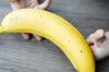 בננות לילדים: היתרונות והחסרונות של פירות אלה, איך לבחור, חנות ולאכול
