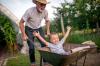 נימוסים לסבים: 7 דברים שאסור לעשות בשום פנים ואופן