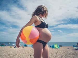7 סיבות למה כל כך גדול להיות בהריון בקיץ