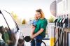 10 צרות אפשריות בתחנת הדלק: איך לשפוך בנזין ללא תקלות