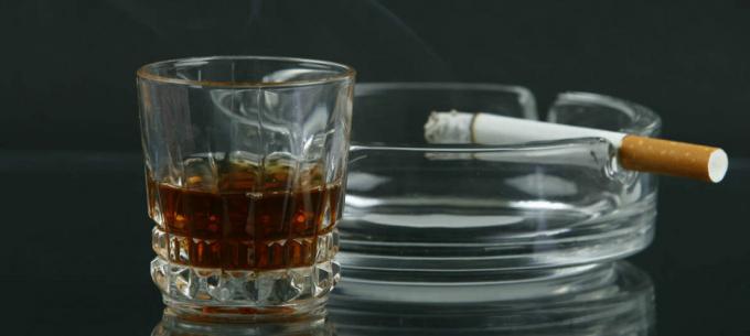 אלכוהול ועישון - אלכוהול ועישון