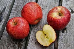 5 סיבות למה אתה צריך לאכול תפוחים
