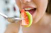האם אפשר לאכול פירות לטובת הדיאטה זמן נזק של פרוקטוז וגלוקוז