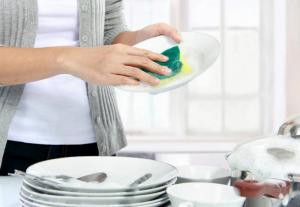 כיצד להפוך את אמצעי בטוח שטיפת כלים במו ידיו